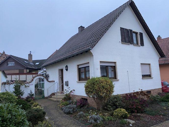 *Prov. frei* Nettes Einfamilienhaus in schöner Wohnlage Kreisfreie Stadt Darmstadt
