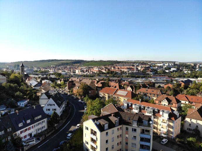 Renovierungsbedürftiges Einfamilienhaus mit wunderschöner Aussicht Kreisfreie Stadt Würzburg
