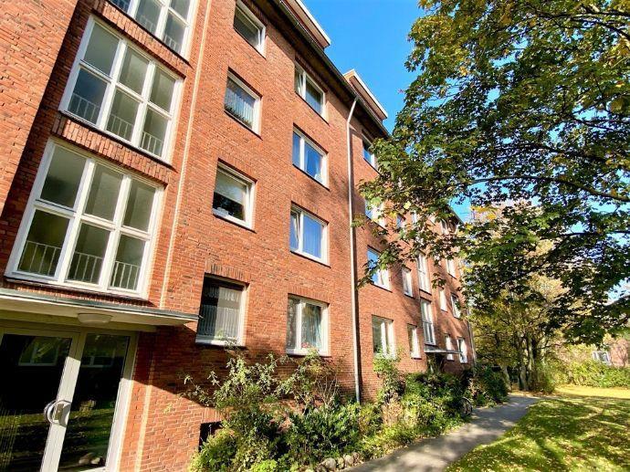 Gut geschnittene 3,5-Zimmer-Wohnung mit Balkon in Barmbek-Nord Hamburg