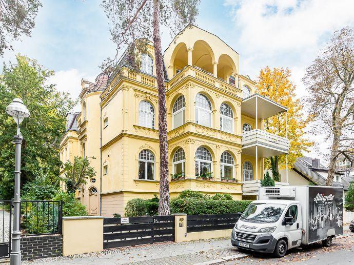 Kernsanierte Altbau-Familienwohnung in klassischer Villa Grunewald