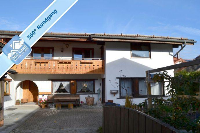Miesbach: Solides Anbau-Haus mit drei Schlafzimmern und Balkon Miesbach