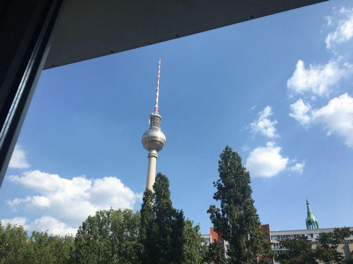 Wohnen direkt unterm Fernsehturm Berlin