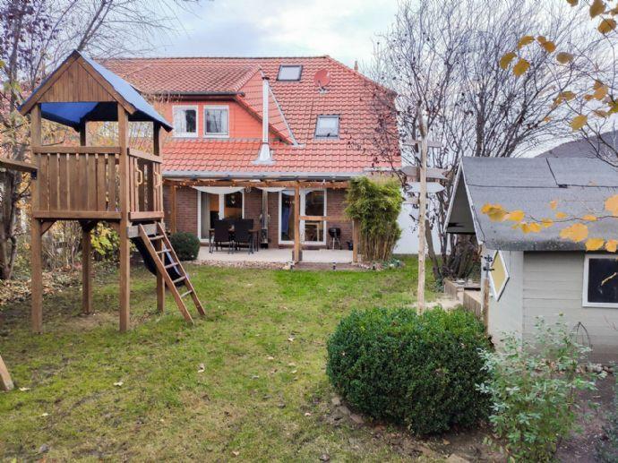 Familienfreundliche Doppelhaushälfte mit großem Garten in bester Ortslage Kreisfreie Stadt Darmstadt