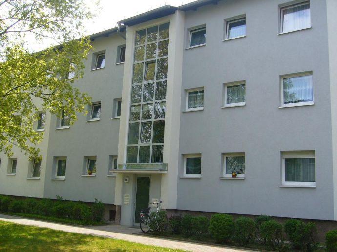 Vermietete Eigentumswohnung in teilsanierter Wohnanlage als Kapitalanlage Zepernicker Straße
