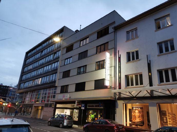 Die günstige Alternative zum Neubau: 2019/20 sanierte Wohnung am Paradeplatz. Straßenheim