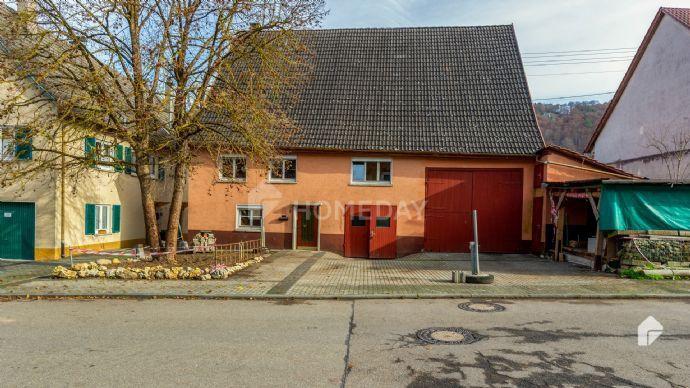 Sanierungsbedürftiges Bauernhaus mit viel Staufläche in Nusplingen Kreisfreie Stadt Darmstadt