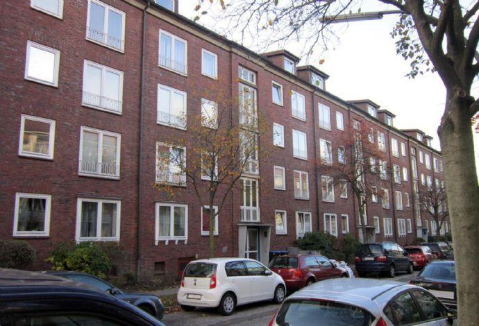 Zentral gelegene und vermietete 2,5-Zimmer-Eigentumswohnung in solidem Rotklinker Hamburg