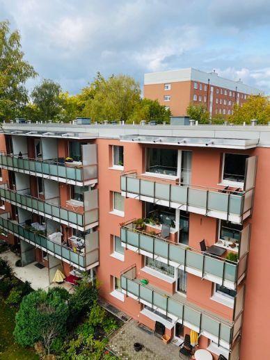 Rahlstedt - Ruhige Lage - Inklusive Tiefgarage - Helle 3- Zimmer Wohnung mit Parkett - Lift Hamburg