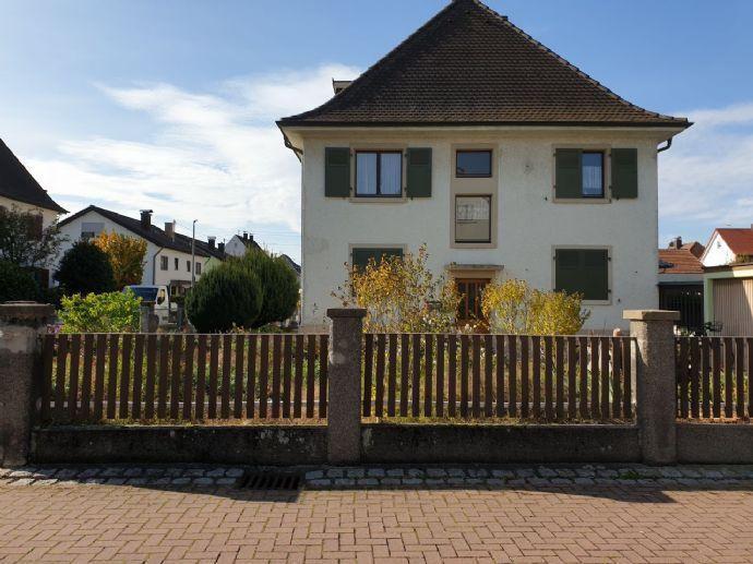 Charmantes MFH mit 3 Wohnungen, Garten, in guter Lage Weil am Rhein Weil am Rhein