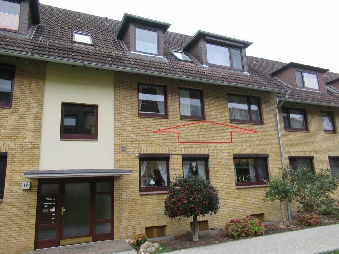 Kompakte 3 Zimmer-Wohnung mit Balkon und Garage in gepflegter, ruhiger Wohnanlage. Ludwig-Uhland-Schule