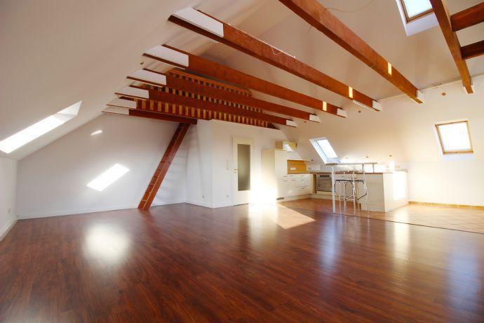 Stilvolle Maisonette-Dachgeschosswohnung mit Loftcharakter! Kreisfreie Stadt Darmstadt