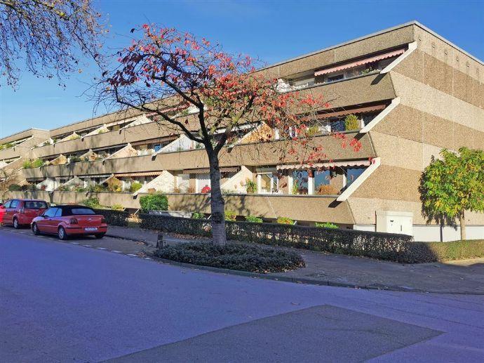 Immobilien Richter: Geräumige 3 Zi.-ETW mit grosser Südterrasse und Garage in DU-Mündelheim Duisburg
