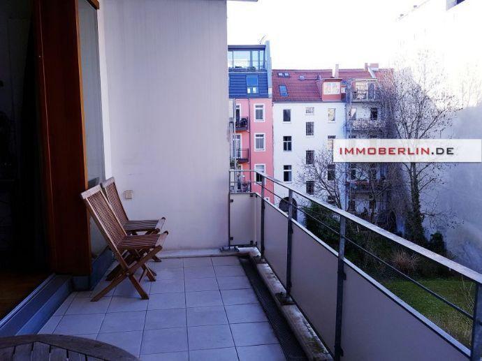 IMMOBERLIN.DE - Eindrucksvolle Wohnung mit ruhiger Loggia in Trendlage Berlin