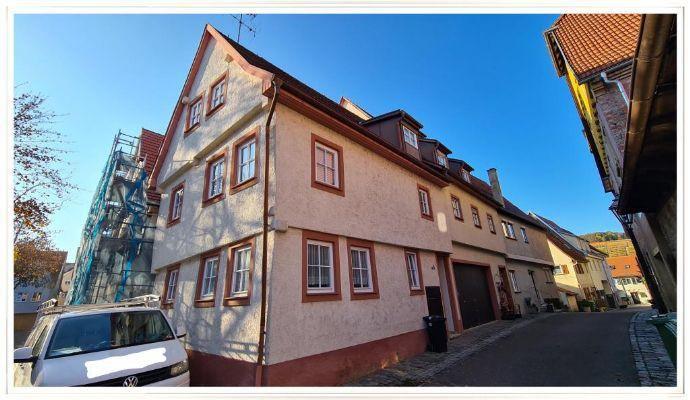 Zentrale, möblierte 1,5 Zimmer-Wohnung in Besigheim zu verkaufen! Bühl