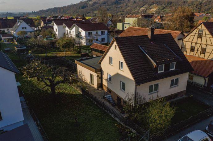 Sympathisches und gut geschnittenes Wohnhaus mit großem, idyllischem Garten - modernisierungsbedürftig Tübingen