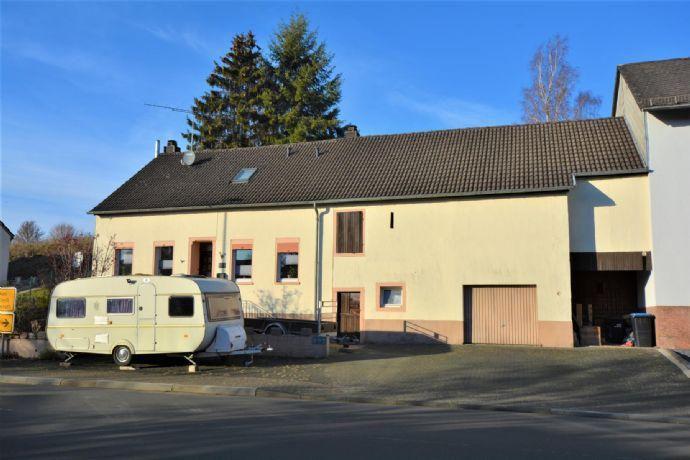 Halbfreistehendes Eifeler Bauernhaus mit Garten und Garage in Birgel Kreisfreie Stadt Darmstadt