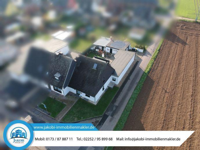 Zwei Häuser zur flexiblen Nutzung als Einfamilienhaus, Mehrgenerationen, oder Kapitalanlage am Ortsrand von Jakobwüllesheim Kreisfreie Stadt Darmstadt