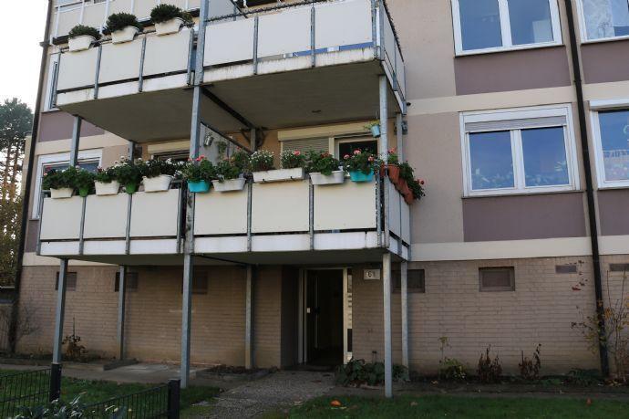 Kapitalanlage in DU-Buchholz! Vermietete 3,5-Zimmer Wohnung m. Balkon, 69m² Duisburg