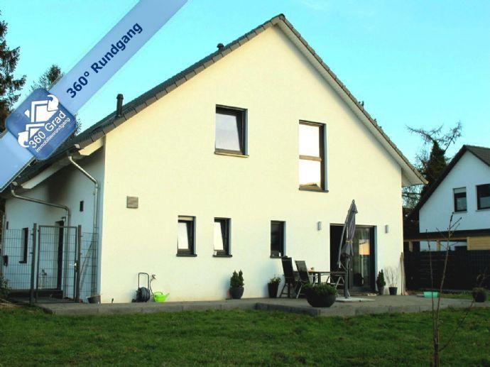 Neuwertiges Einfamilienhaus mit Einliegerwohnung in der Gemeinde Pronstorf Kreisfreie Stadt Darmstadt
