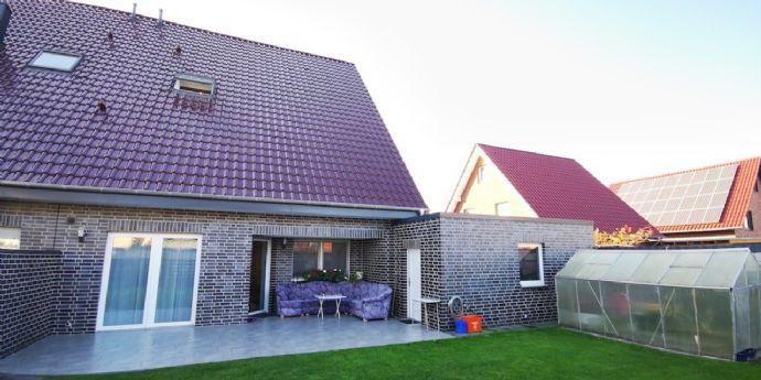 Moderne, neuwertige 6-Zi-Doppelhaushälfte mit Garage und tollem Garten in Top-Lage in Borken Borken