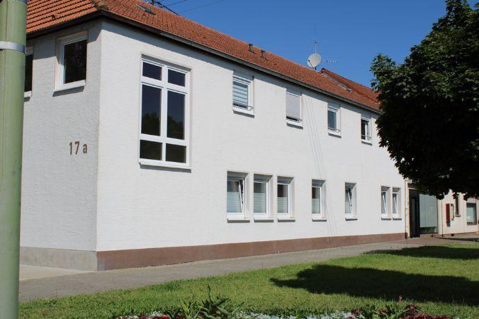 MFH mit 8 Wohneinheiten in Neureut Neureut, Stadt Karlsruhe