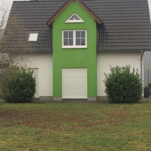 Ansprechendes Einfamilienhaus mit Garage und Garten Roßdorf