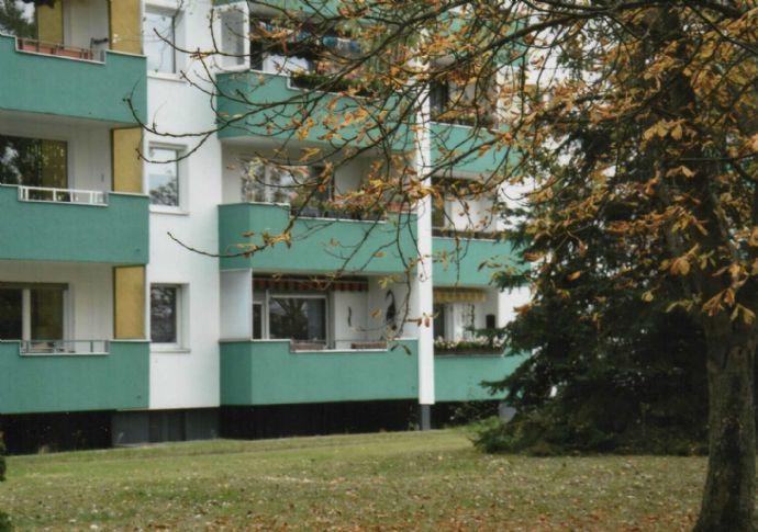 Gepflegtes Wohnen: 3-Zimmer-Eigentumswohnung mit Balkon und EBK Berlin