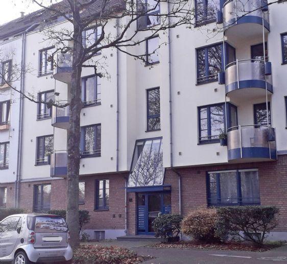 * Selbstnutzung oder Vermietung * Attraktive Balkonwohnung mit Tiefgarage in guter Wohnlage Krefeld