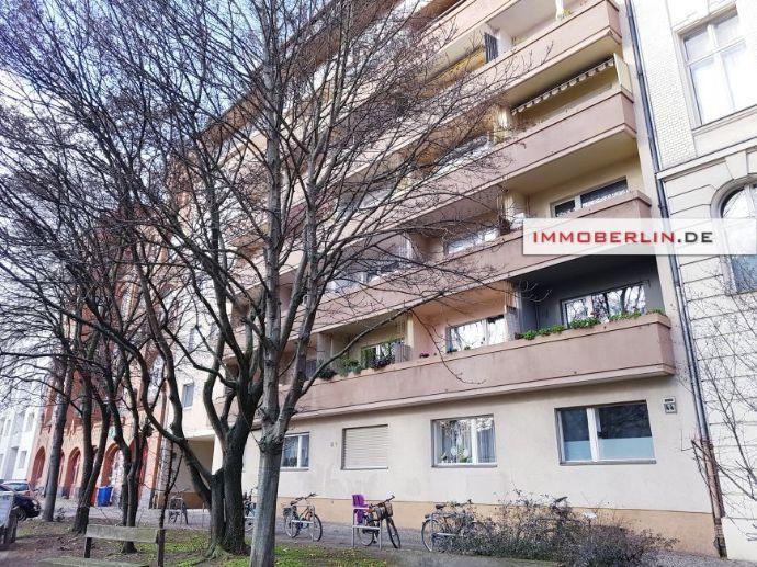 IMMOBERLIN.DE - Angenehm vermietete Wohnung mit Balkon in guter Lage Berlin