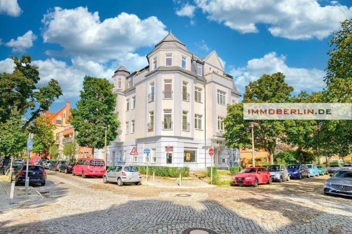 IMMOBERLIN.DE - Sehr schöne Altbauwohnung mit Südwesterker in Toplage Berlin
