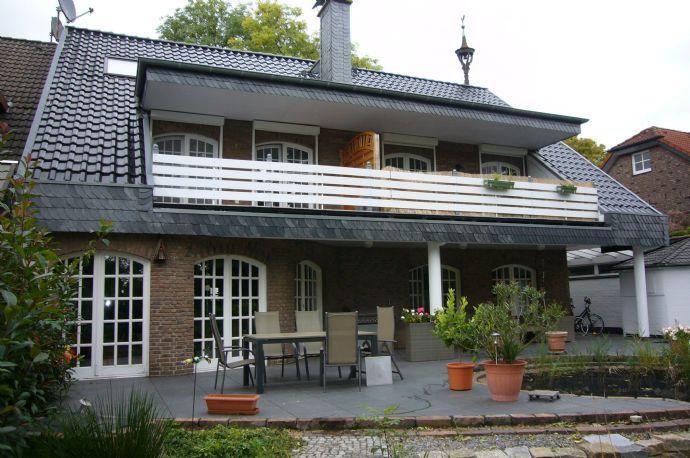 Exklusives Wohnen im Zweifamilienhaus in grüner Wohnumgebung Duisburg