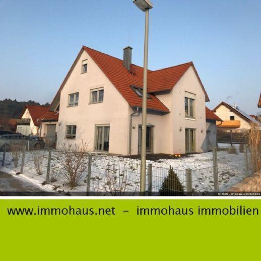 Großes Vermietetes Zweifamilienhaus in Forchheim-Freystadt Kreisfreie Stadt Darmstadt