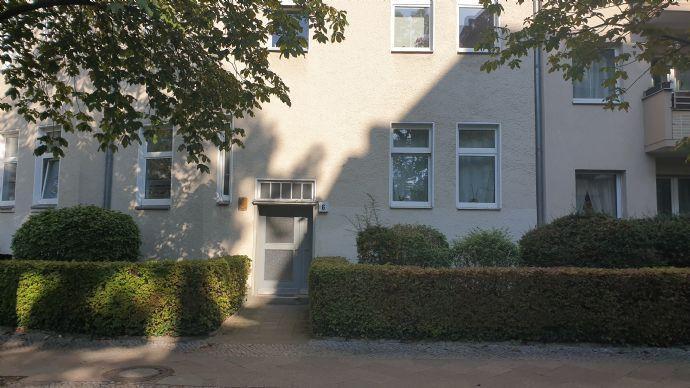 Charmante 3 Zi. Wohnung nahe Schloßstraße. Bezugsfrei zum 1.Juli 2022 Köpenick