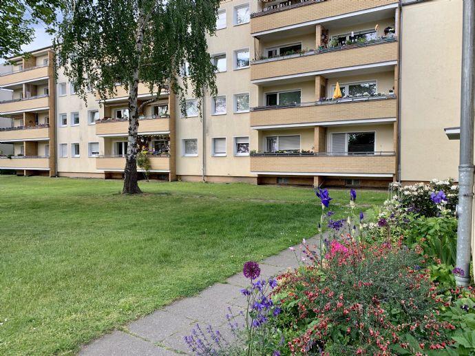 Eigentumswohnung mit Balkon - sofort bezugsfrei - nur EUR 3.400.- pro m2 Zepernicker Straße