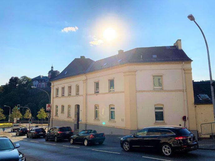 Weilburg: Wohn- und Geschäftshaus mit Blick auf das Schloss! Weilburg