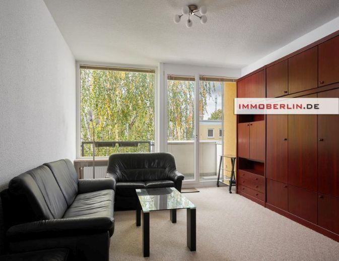 IMMOBERLIN.DE - Attraktiv liegende Wohnung mit Südwestbalkon in Havelnähe Berlin