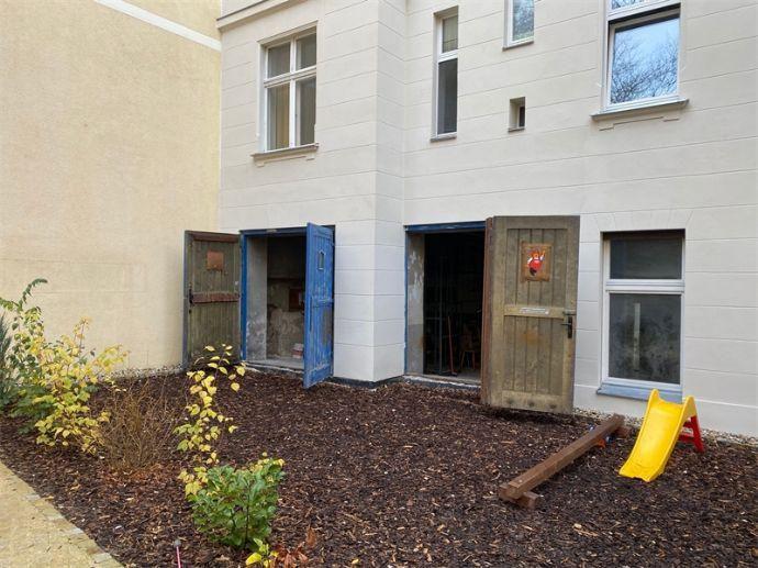 Atelier-Wohnung mit Garten und Terrasse im Baudenkmal86,15 Zepernicker Straße