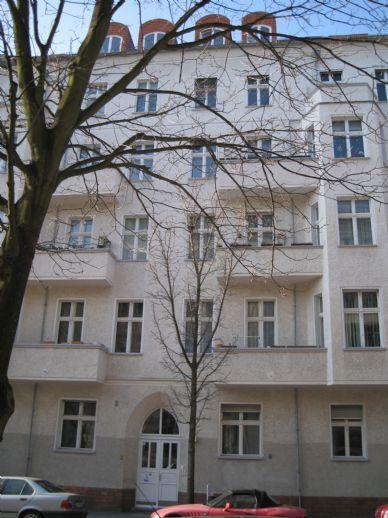 Bezugsfreie modernisierte 1-Zimmer- Wohnung am Bergmannkiez Berlin