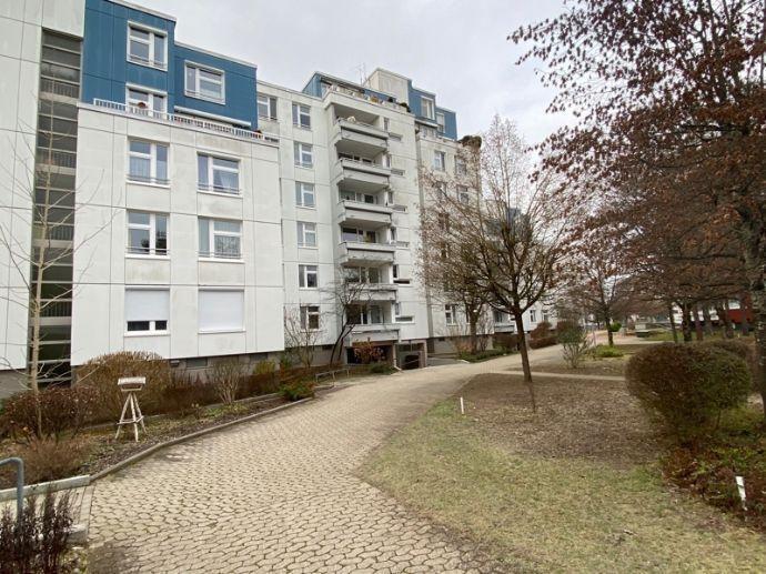Attraktive, gepflegte 1 Zimmerwohnung mit Balkon in ruhiger Waldrandlage von Ottobrunn Kreisfreie Stadt Darmstadt
