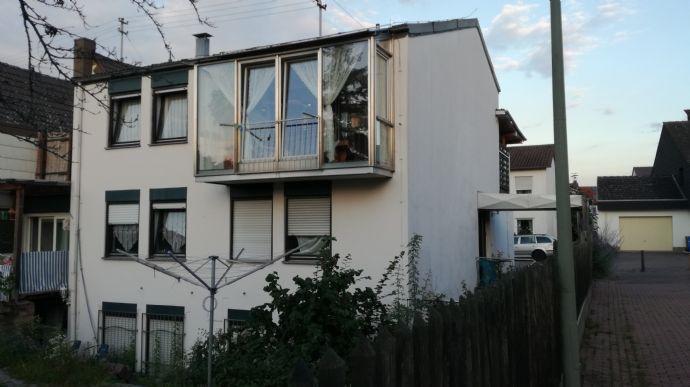 Einfamilienhaus mit Einliegerwohnung und Bauplatz in Lu-Edigheim Ludwigshafen am Rhein