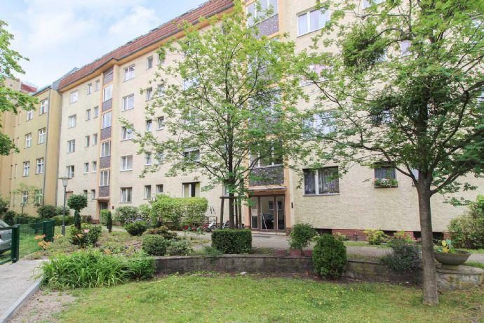 Bezugsfrei: Frisch renovierte 2-Zimmer-Wohnung mit Balkon in begehrter Lage von Berlin-Steglitz Berlin