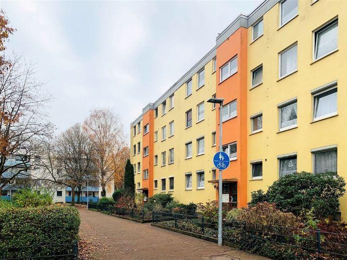 Bremen-Kattenturm! Gepflegte 3 Zimmer-Eigentumswohnung mit Balkon in zentraler Wohnlage! Bremen