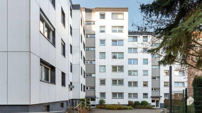 Moderne 4-Zimmer-Wohnung mit Balkon, EBK und Tiefgaragenstellplatz in sehr beliebter Lage Bochum