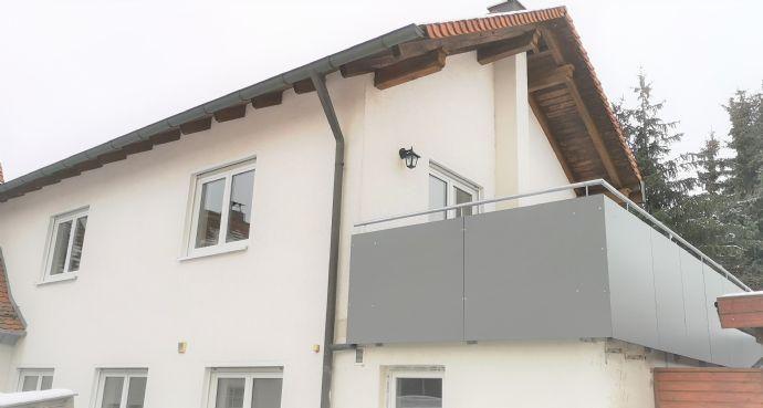 Wohnhaus mit Balkon und Carport in Herzogenaurach Kreisfreie Stadt Darmstadt