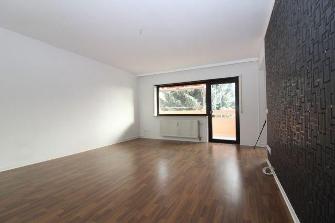 Helle und sehr gepflegte 2,5 ZKB-Wohnung mit Balkon und Tiefgeragenstellplatz Kreisfreie Stadt Darmstadt