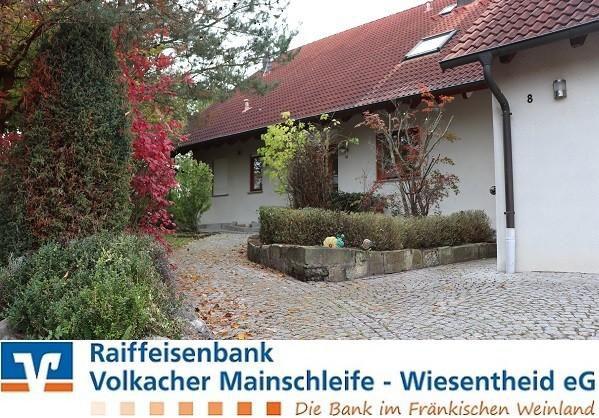 Hochwertiges und exklusives Wohnhaus in ruhiger Siedlungslage von Castell Kreisfreie Stadt Darmstadt