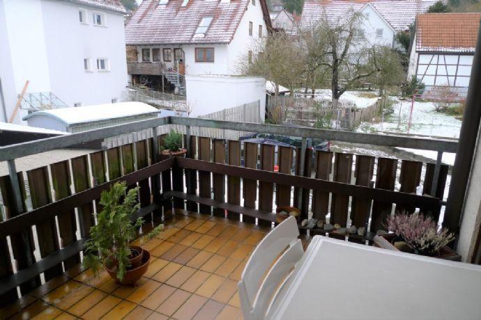 Großzügige 2-Zimmer Wohnung mit Balkon in Reichenbach zu verkaufen Reichenbach