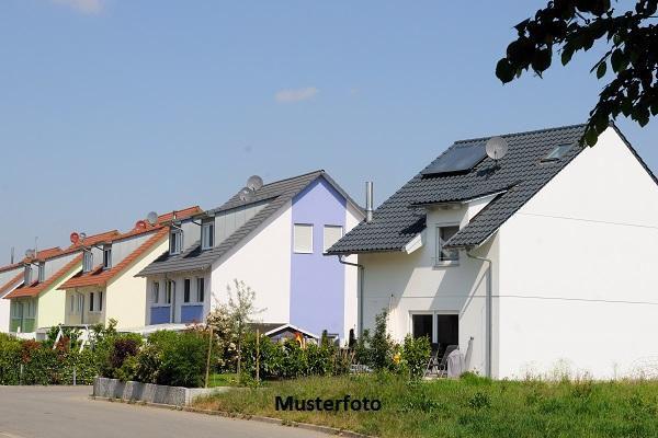 Zwangsversteigerung Haus, Klein-Siedlung in Liebenwalde Kreisfreie Stadt Darmstadt