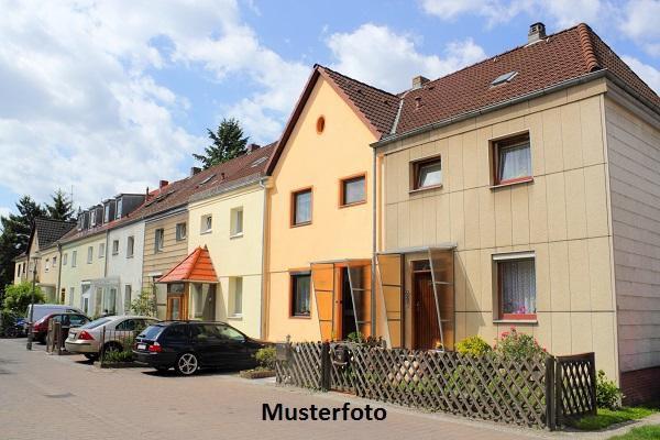 Zwangsversteigerung Haus, Bachgasse in Nidda Kreisfreie Stadt Darmstadt