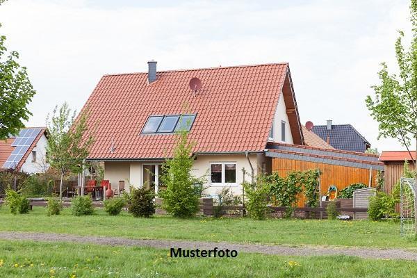 Zwangsversteigerung Haus, Haldenweg in Siegen Siegen